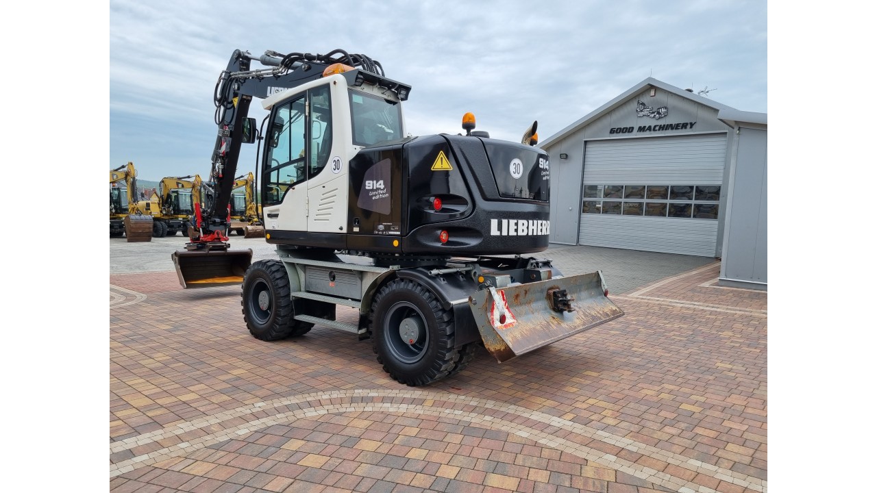 Liebherr A 914 Compact Black Limited Edition