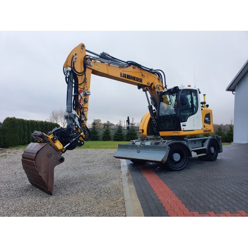 Liebherr A 918 Compact