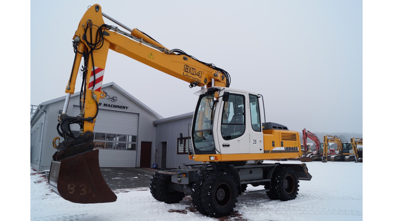 Liebherr 904 C