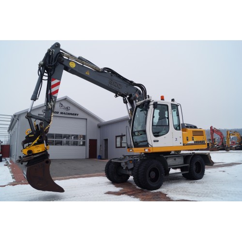 Liebherr 900 C