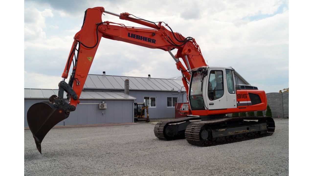 Liebherr R 916