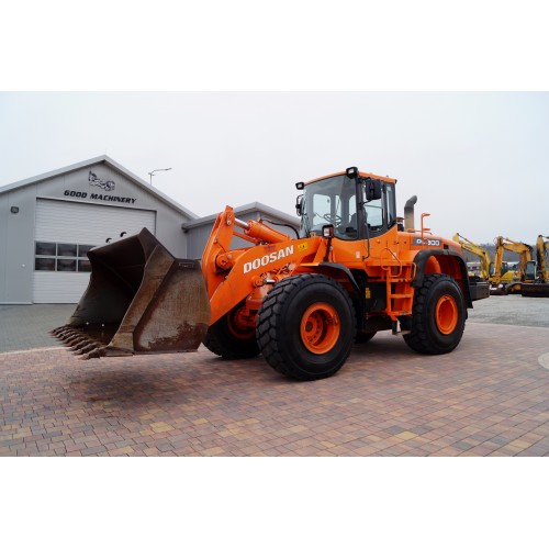 Doosan DL 300