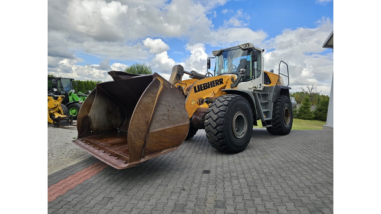 Liebherr L576