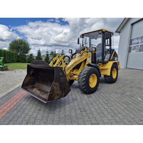 Caterpillar 906