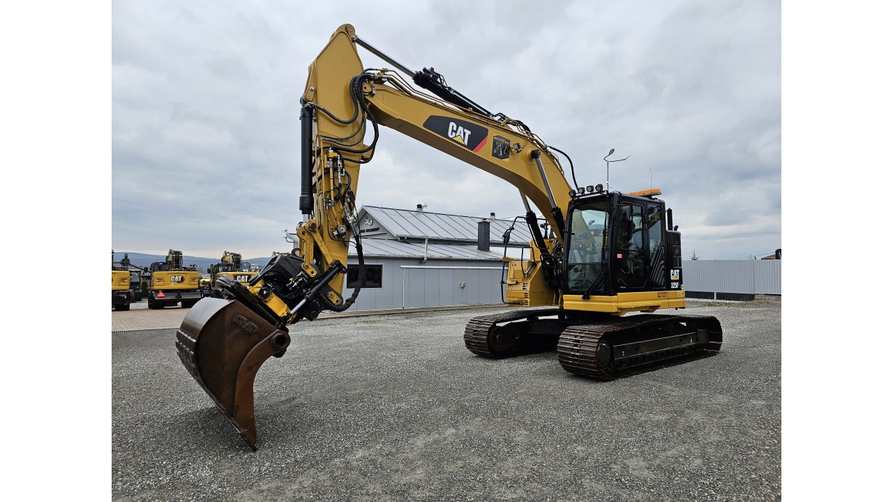 Caterpillar 325 FL CR