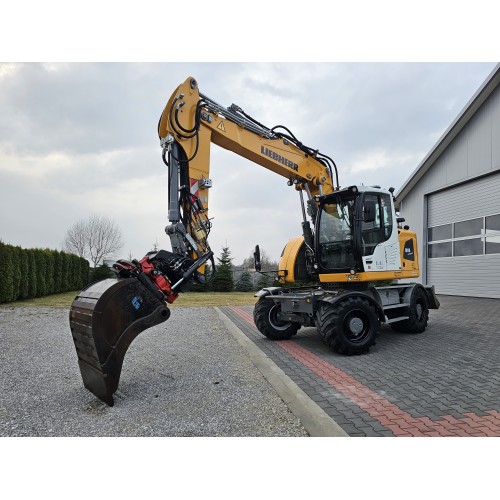 Liebherr A 918 Compact